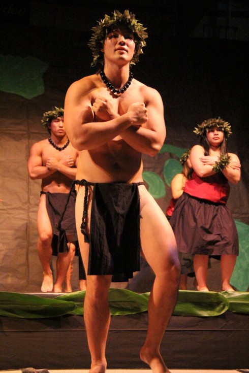 Luau047